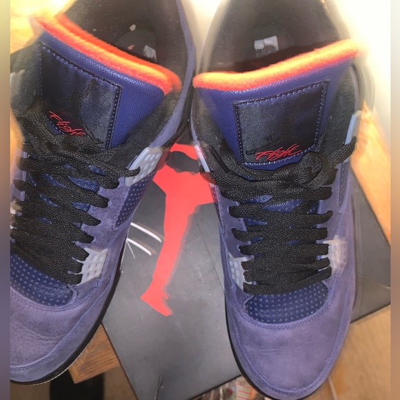 AIR JORDAN RETRO 4 WNTR. RETAIL $200 - Picture 6 of 11